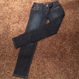 Grace in LA skinny jeans